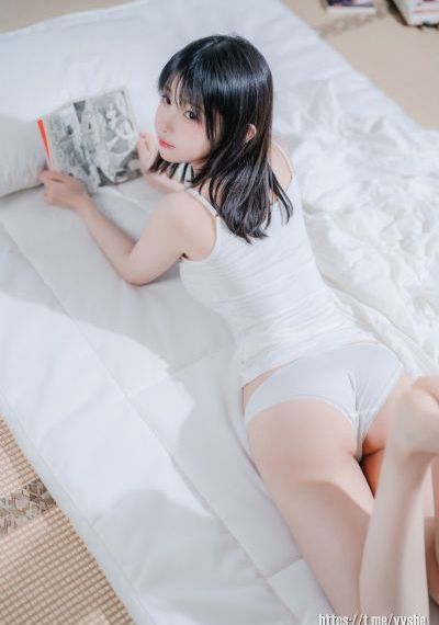 毛片无码区二区三清内衣_4K迅雷电影在线
