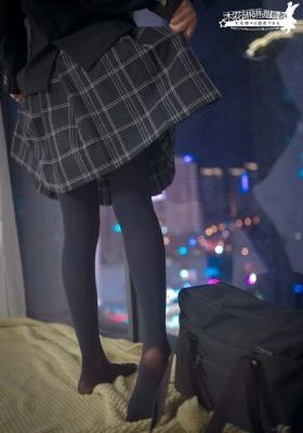 日韩美女丝袜福利一区二区_高清韩国电影在线观看