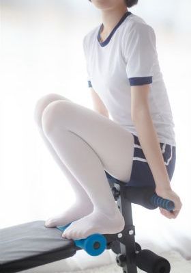 放荡的丰满少妇中文字幕_在线观看免费电影